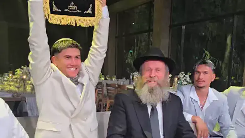 7 ברנז'ה: בכמה התחייב אהבת השם גורדון בכתובה?