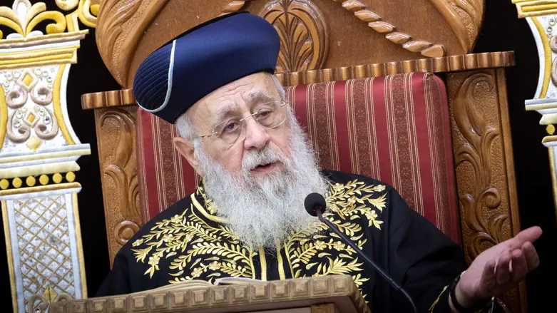 הרב יצחק יוסף עקץ את אחותו עדינה: "ללחוץ יד לאיזנקוט? זו המורשת של מרן?"