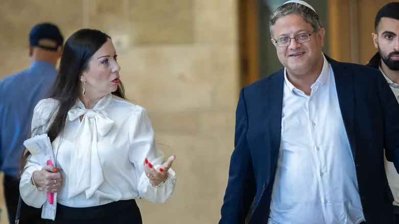המגעים והתרחיש הפוליטי: עתידה של טלי גוטליב עשוי לעבור דרך בן גביר