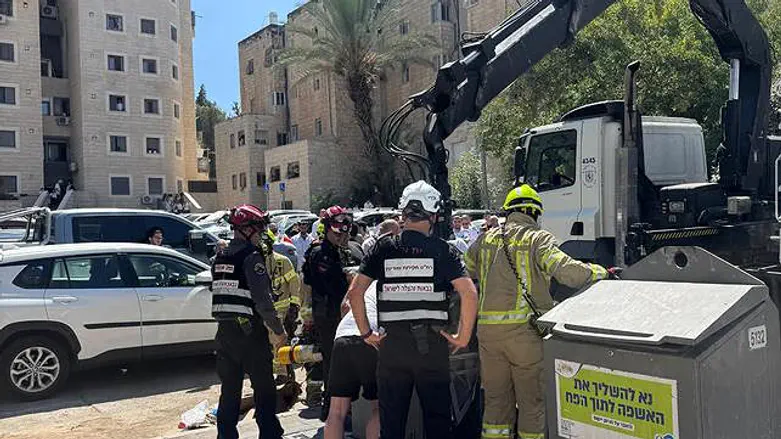 זרק את אחיו לפח אשפה | בשכונת גילה: מתמודד נפש חשוד בניסיון רצח