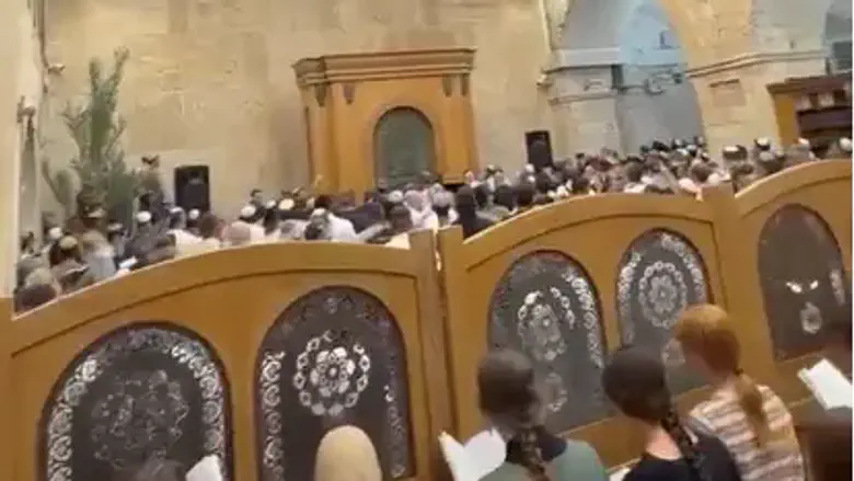 אחרי כמעט 20 שנות עיסוק: פרויקט קירוי מערת המכפלה הושלם ונחנך