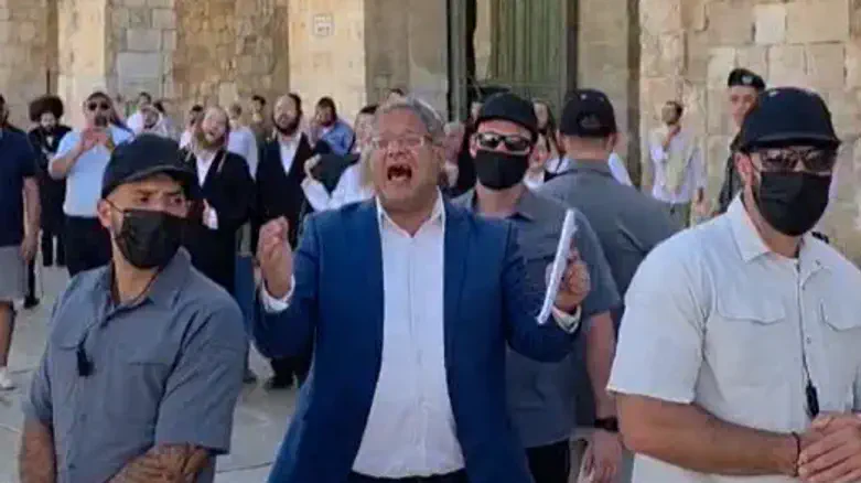 בן גביר השתתף בתפילת מנחה בהר הבית - מאות בתפילת יום הכיפורים