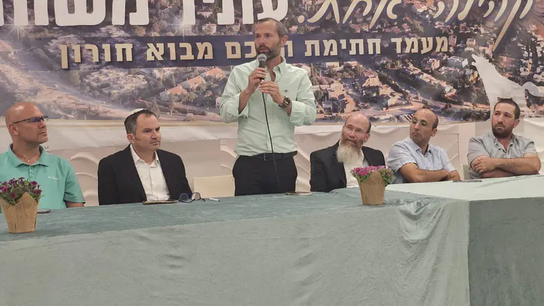 הסכם היסטורי במבוא חורון: מיליונים יושקעו בפיתוח והרחבת היישוב