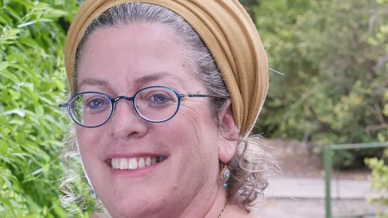 אחרי עשור בראשות מדרשת עין הנצי"ב: הרבנית אסתר פישר תסיים את תפקידה