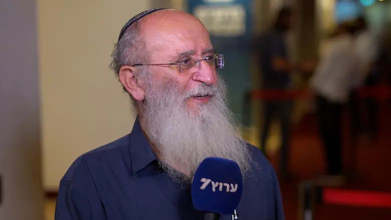 הרב אורי שרקי מזהיר: אל תחפשו מפלגה מושלמת