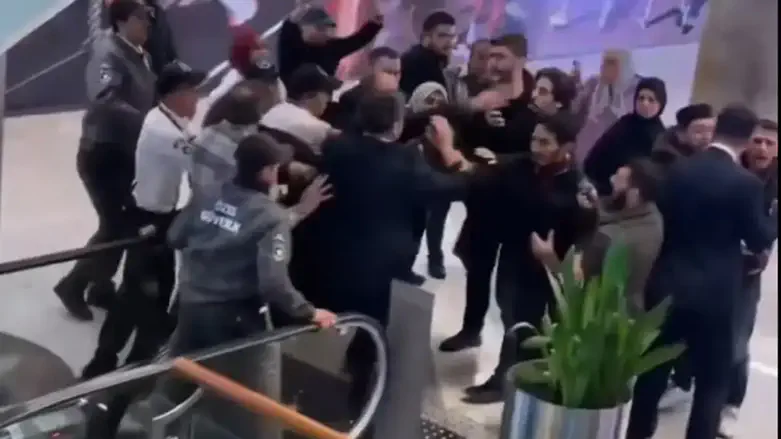 ישראלית הותקפה בקניון באיסטנבול: עשרות התעמתו עמה, המשטרה הוזעקה למקום