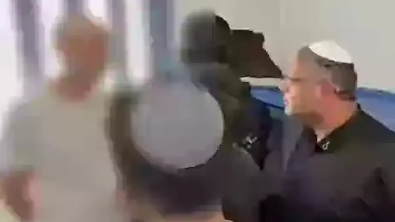 "נגמרה החגיגה!": בן גביר התעמת בכלא עם המחבל מפרשת סרסור הסוהרות