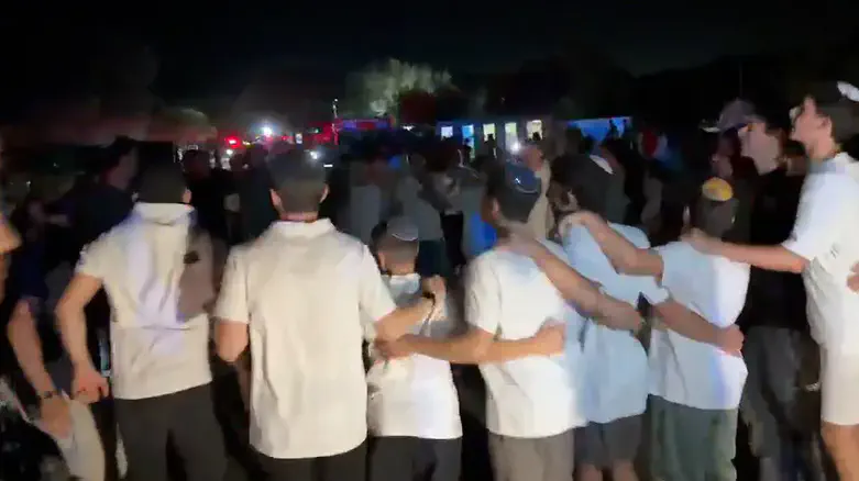 Watch: 'Second hakafot' at scene of the 7/10 Nova massacre