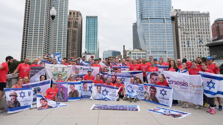 42.2 km of longing: Bereaved family members run in Chicago Marathon