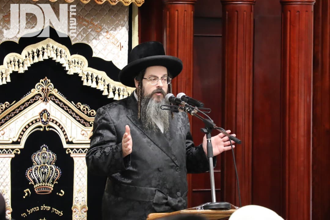 תיעוד: האדמו"ר מדינוב בדברי התעוררות