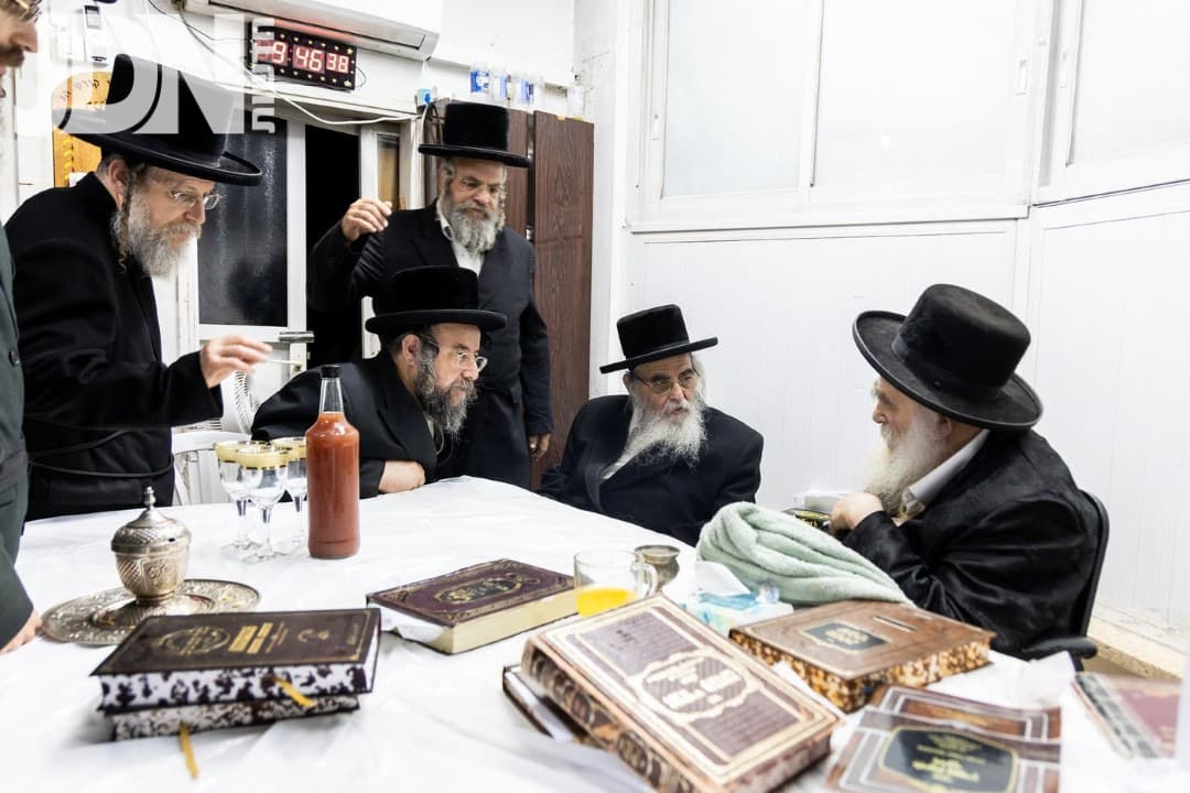 הגר"א רובין ראש בד"ץ מהדרין בביקור אצל גאב"ד מאקווא