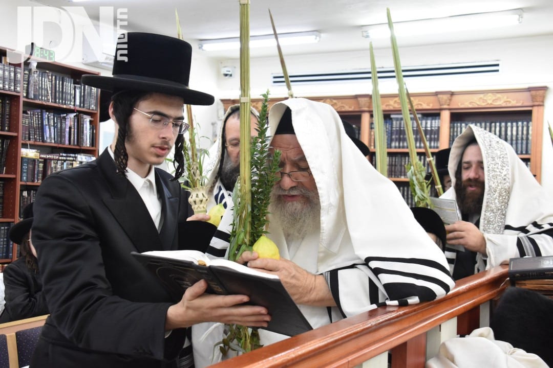 חג הסוכות והושענא רבא בחצה"ק אשלג