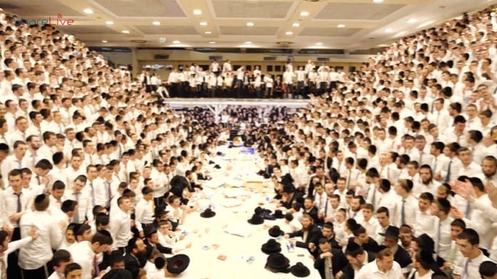 מעמד נעילת החג בישיבת פוניבז' בהשתתפות הגר"א כהנמן והגרב"ד פוברסקי | שידור חי