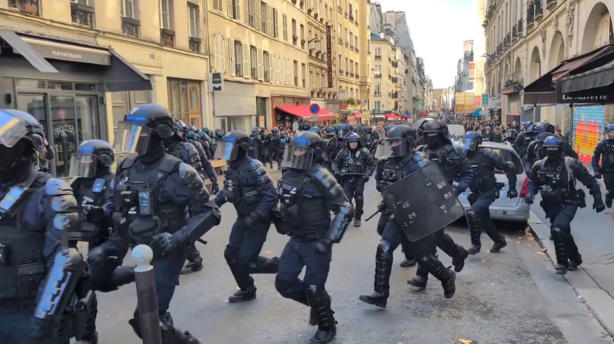 מהומות אלימות ברחבי צרפת: מבני ציבור הוצתו, כ-1,200 נעצרו