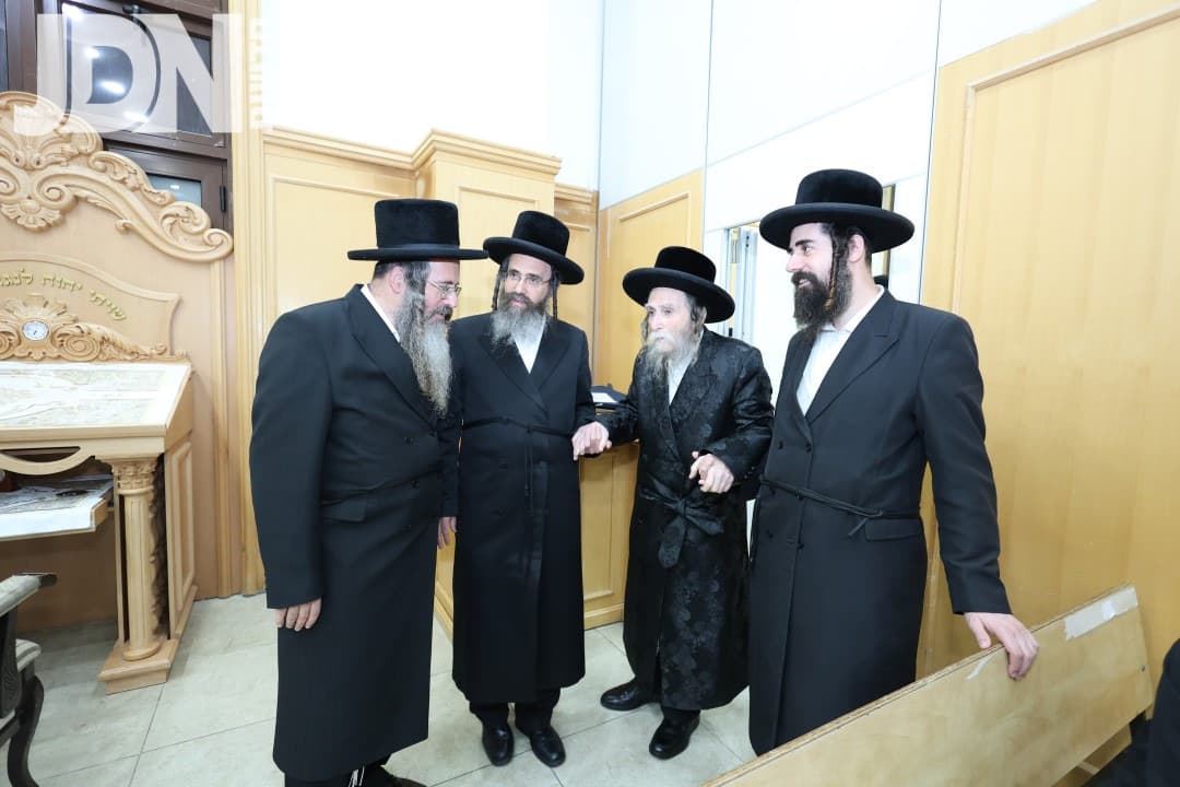 מעמד הבחינות שע"י ממלכת התורה 'תלמודו בידו' בחצה"ק ערלוי