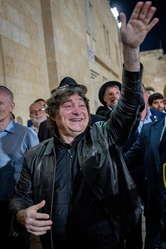 ידיד אמת של ישראל: נשיא ארגנטינה חאבייר מיליי בפוסט מרגש לציון שלוש שנים לטבח