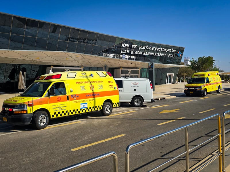 תאונה עצמית בנמל התעופה רמון: רכב שירות נפגע בעיקול הדרך, לא מדובר באירוע ביטחוני