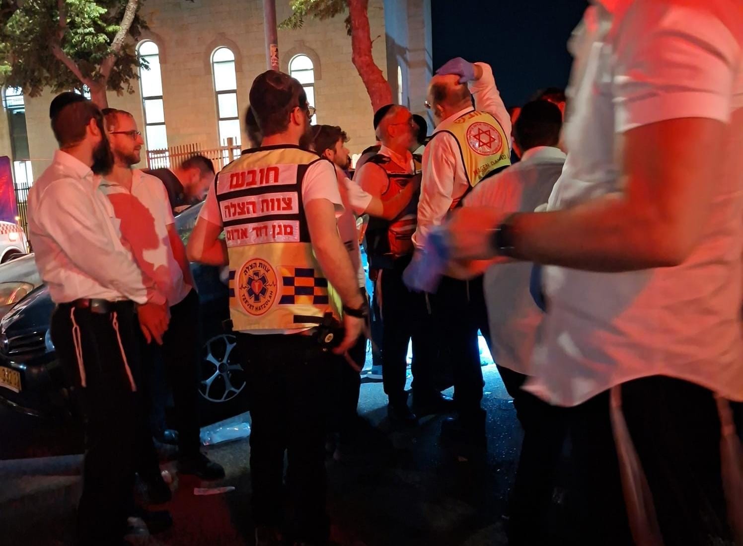 ביתר עילית: בן 80 התמוטט ברחוב לאחר ביצוע החייאה פונה במצב אנוש לבית החולים
