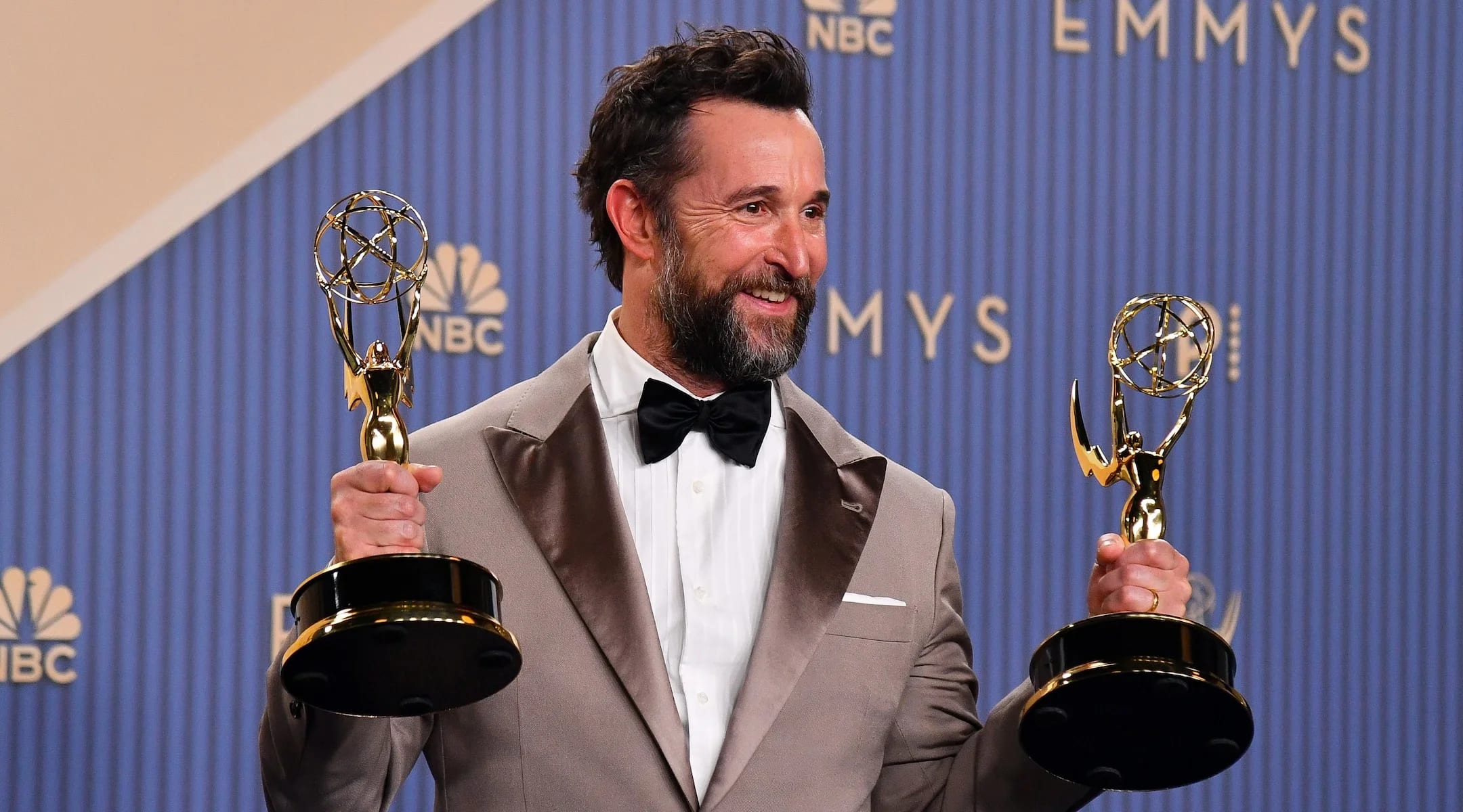 Noah Wyle wins an Emmy for playing one of TV’s most Jewish doctors