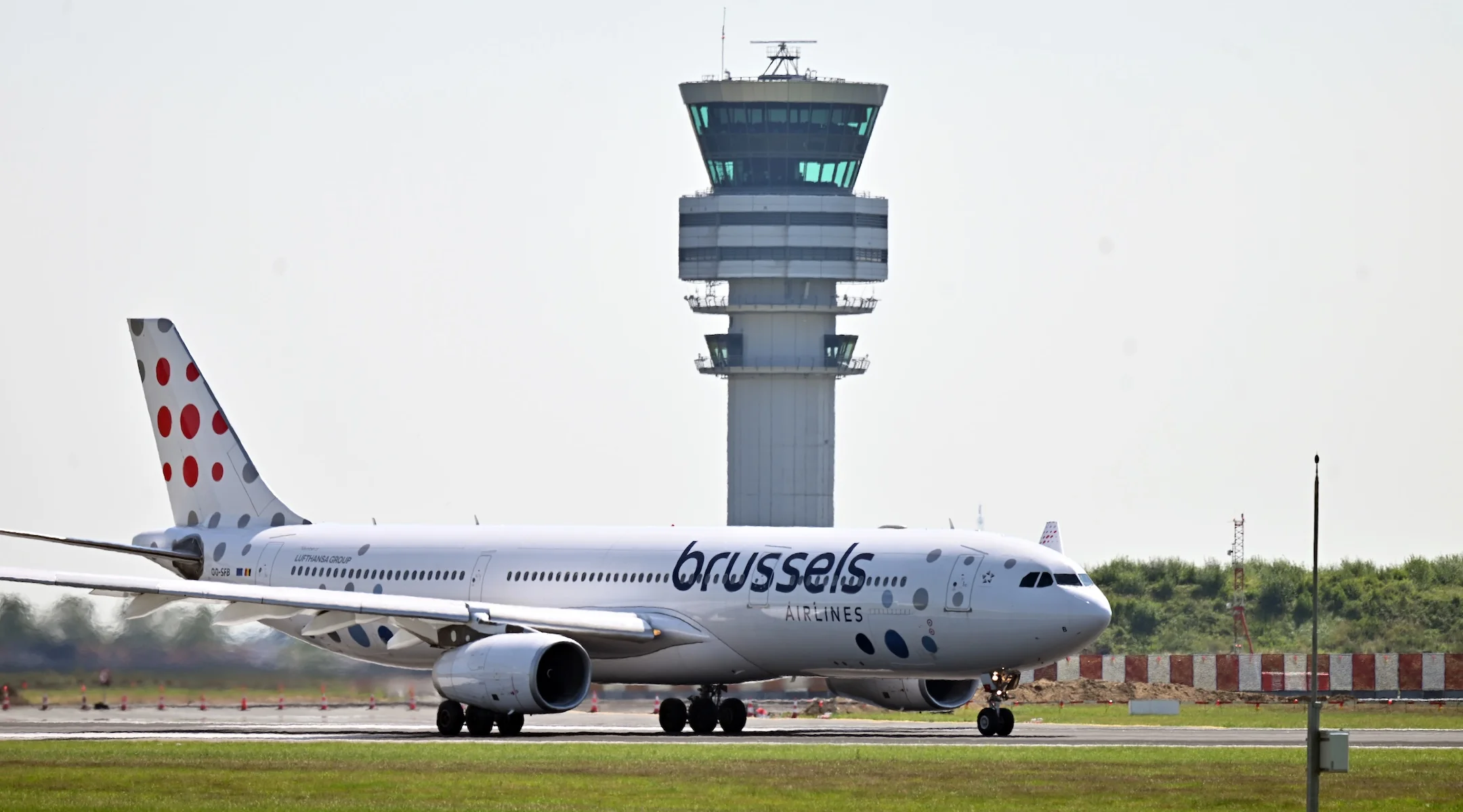 Brussels Airlines workers threaten strike over flights to Israel, citing ethical objections