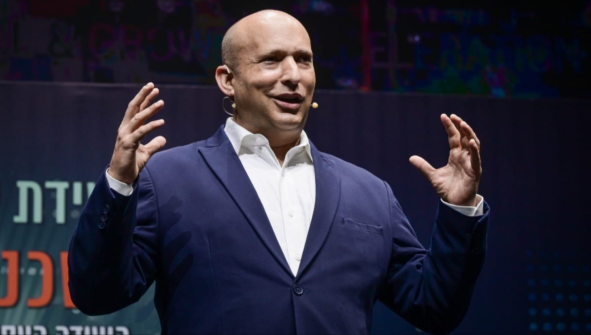 נפתלי בנט קיבל בשורות טובות במיוחד | סקר מנדטים