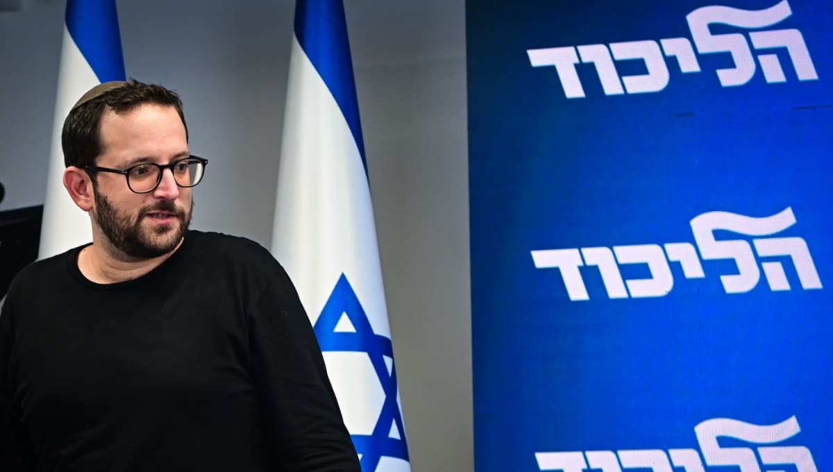 לא רק קטאר: יועציו של נתניהו סייעו למפלגה שהואשמה באנטישמיות