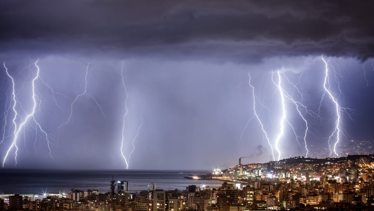 הצפות, נזקים והשבתת מעבורות: הסערה שמשבשת את החיים ביעד הפופולרי