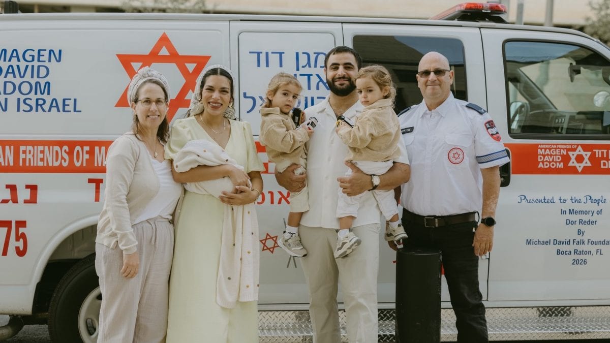 סגירת מעגל מצמררת: יילד תינוק באמבולנס לזכר בנו שנרצח ב-7 באוקטובר
