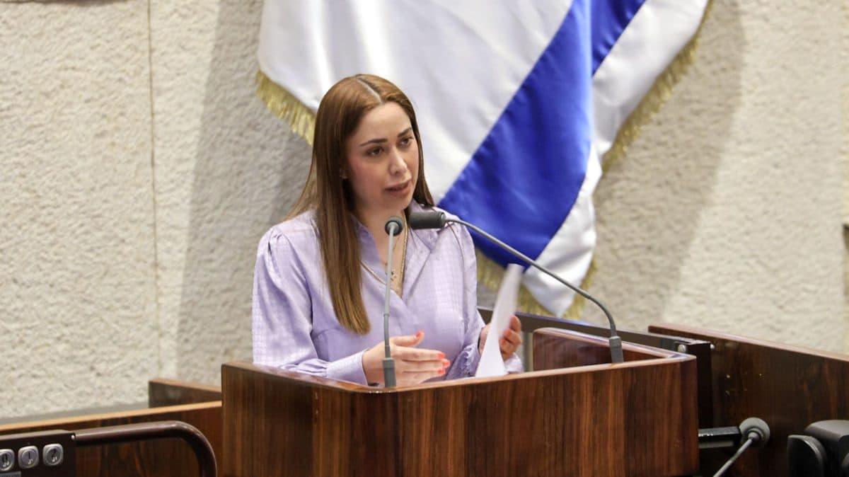 יום שני ברציפות: השרה מאי גולן הגיעה לחקירה בלהב 433