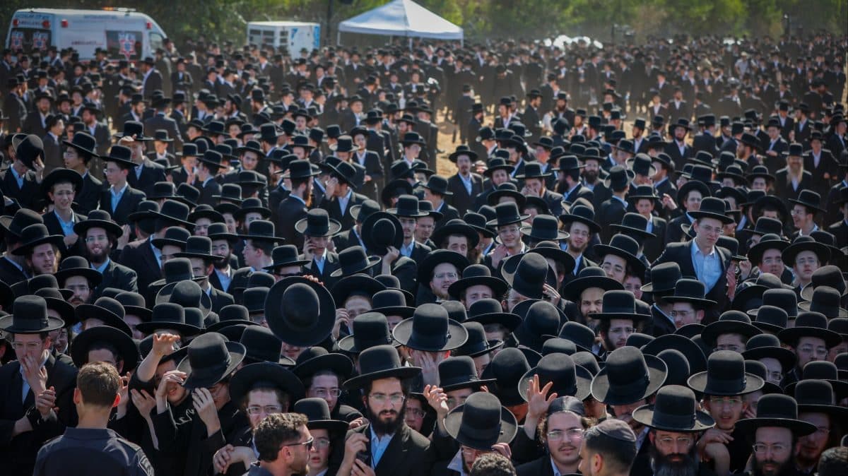 דרמה בנתב"ג: עשרות עריקים נעצרו - צפי להפגנות ענק