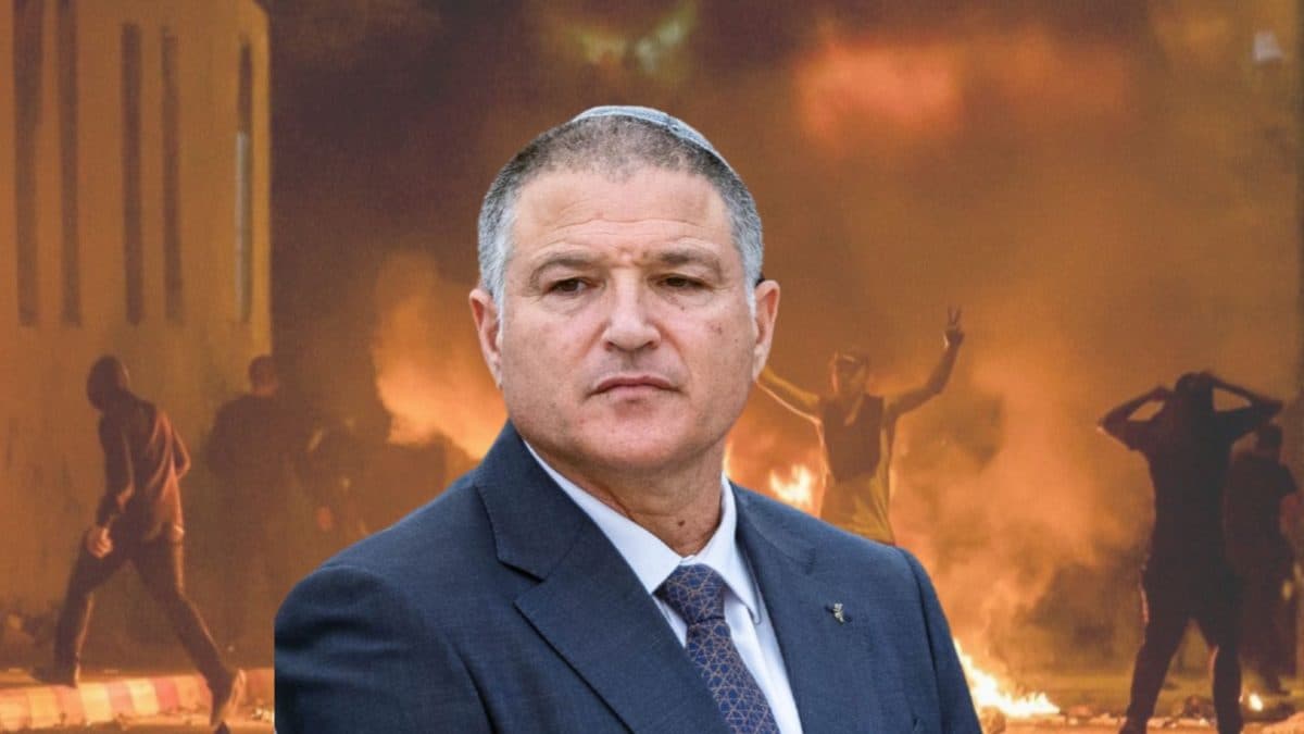 5 שנים אחרי "שומר החומות": זיני החליט לחדש את החקירות נגד הפורעים