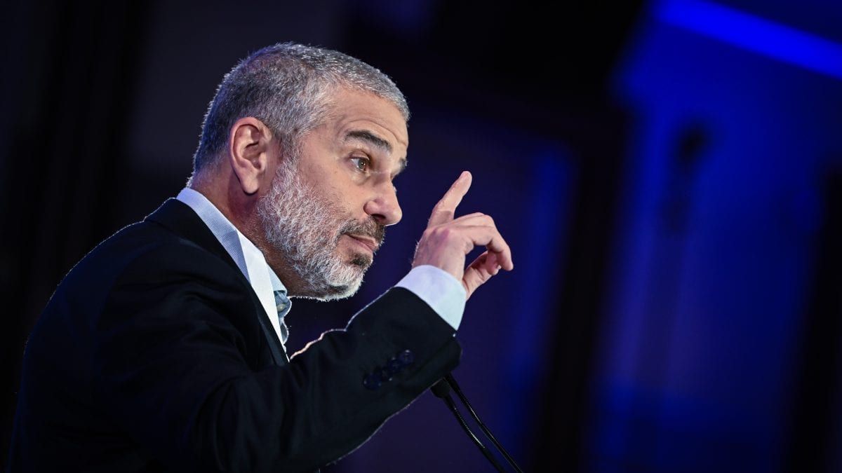 ינון מגל: "הבן שלי יושב ולומד תורה בישיבה"