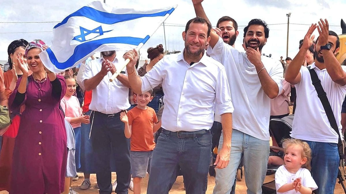 21 שנה אחרי ההתנתקות: יותר מ-10,000 איש צעדו בין גנים לכדים
