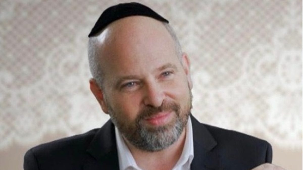 השדכן של "ווארט" חושף: "סבתא שלי רצתה לנשל אותי מהירושה"