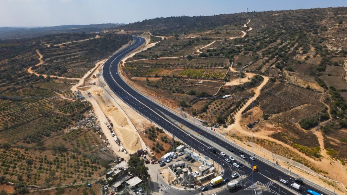 בשורה לתושבי גוש עציון: כביש 60 מתקדם לשלב הבא