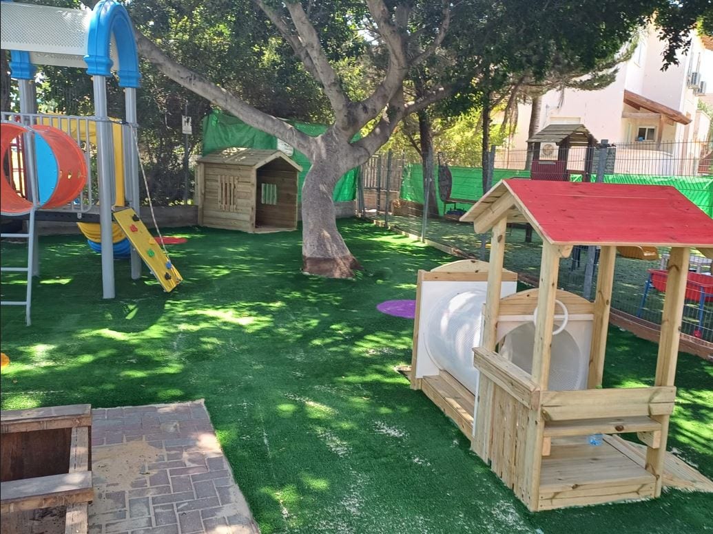 מחדל במעון בפתח תקווה: שישה פעוטות יצאו לבד, שלושה הגיעו עד כביש סואן