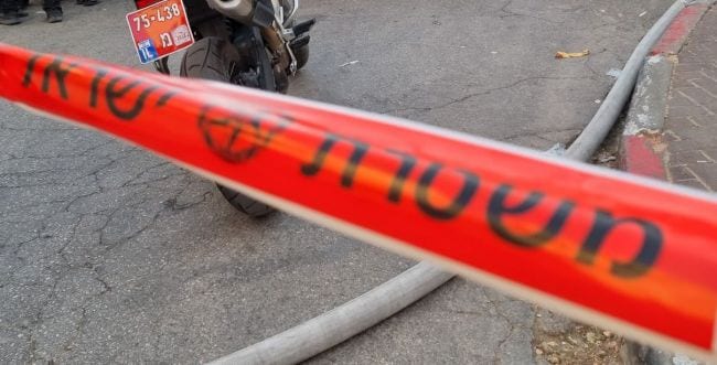 לוד: שוטר נפצע קל מפגיעת אופנוע, מצוד אחר הרוכב