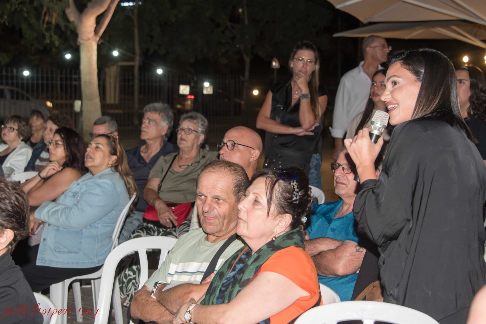 באר שבע שרה לזכר הנופלים: השירים שאהבו והסיפורים שנותרו