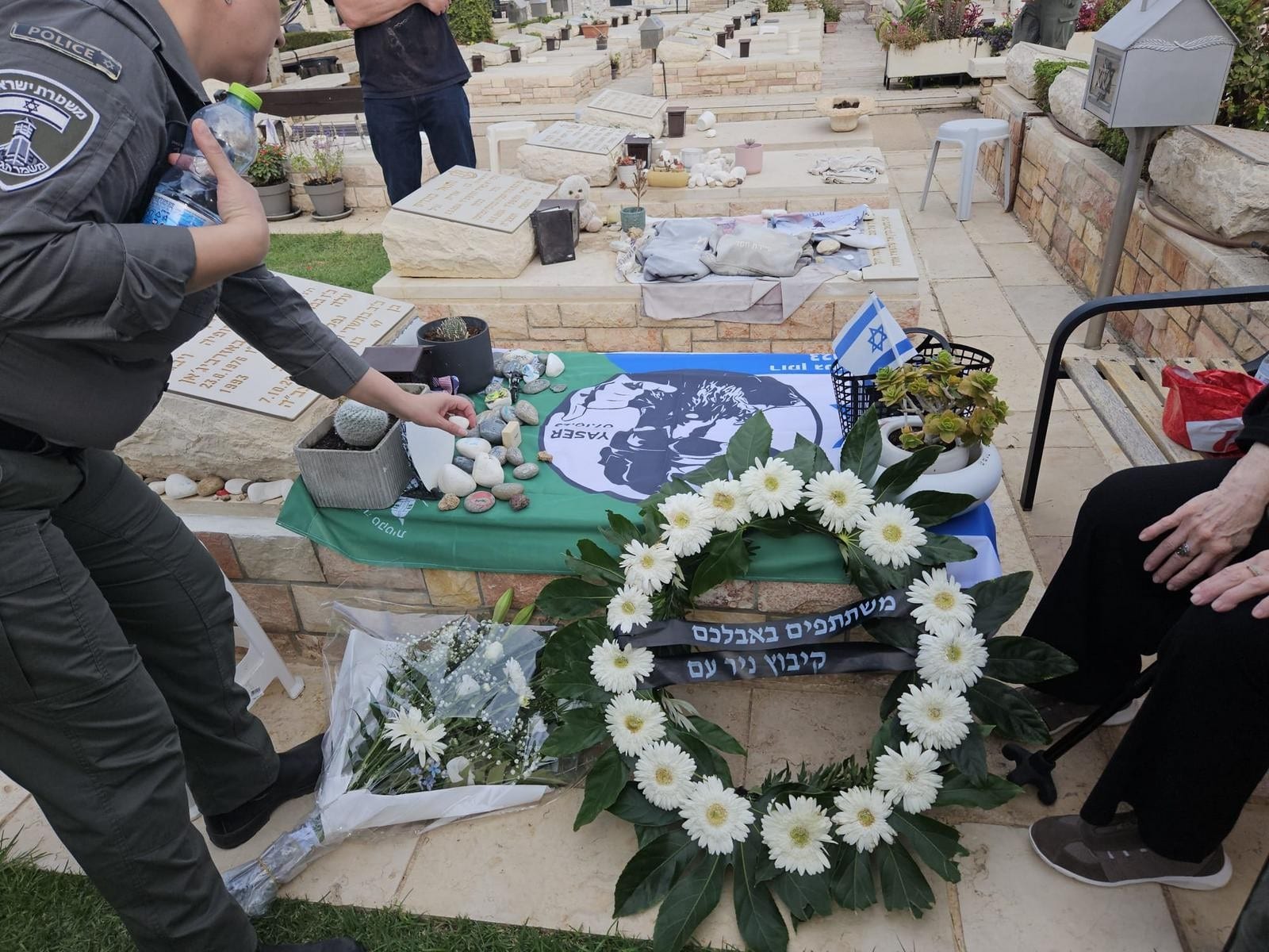 חבריו מניר עם הגיעו ללוד לזכור את רומן גנדל ז"ל: העיר מתייחדת עם בניה שנפלו ונרצחו