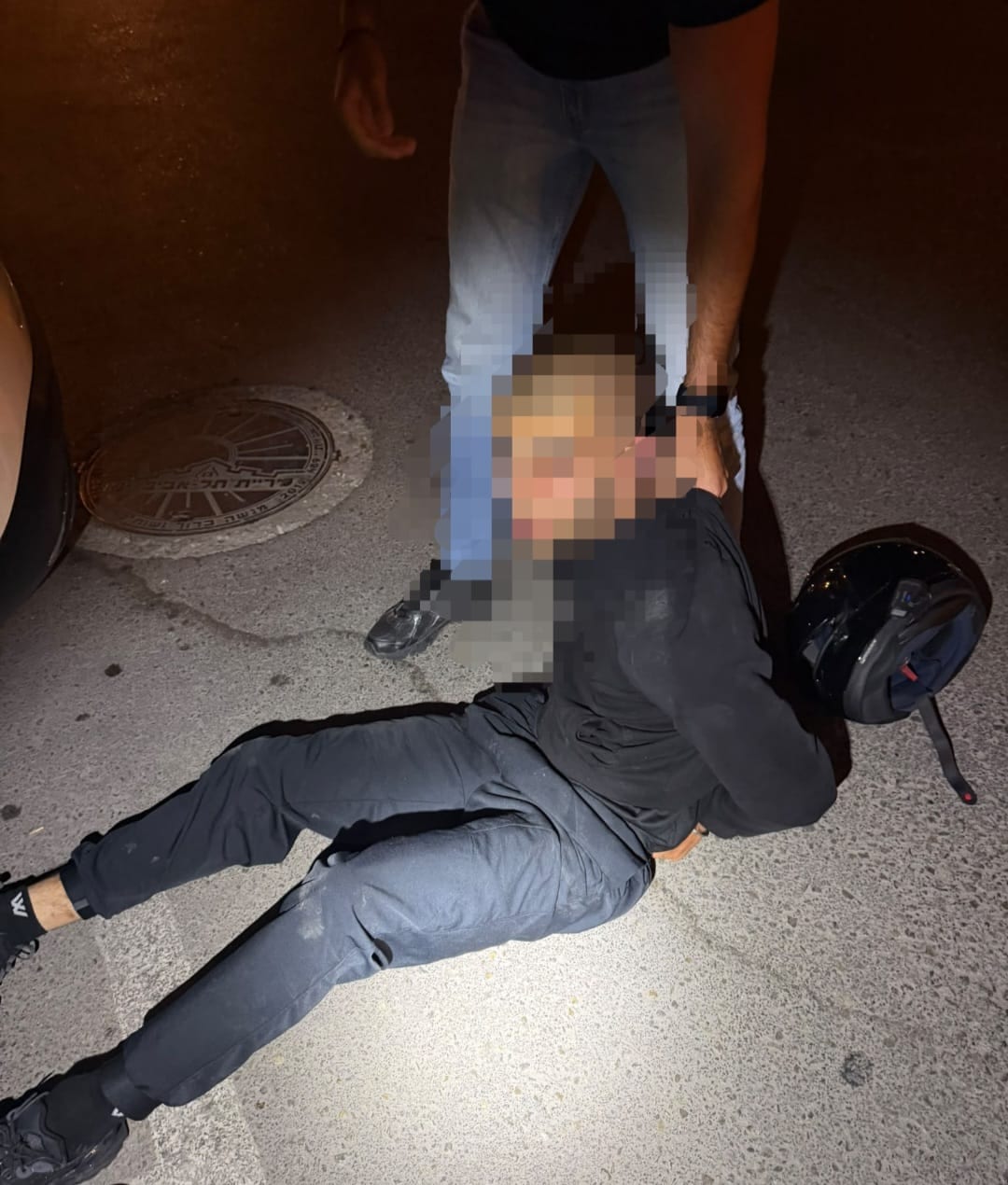 פריצה לרכב בחניון הסינמה סיטי ברמת השרון: בן 19 נעצר עם רכוש החשוד כגנוב