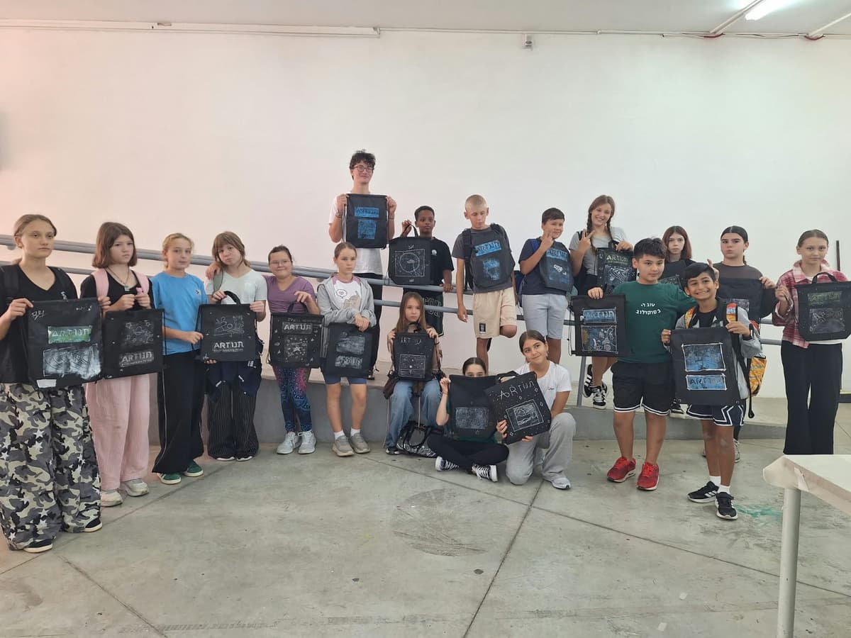 19 תלמידים מבת ים נבחרו לתוכנית אמנות מחוזית: בסיום יציגו תערוכה משלהם