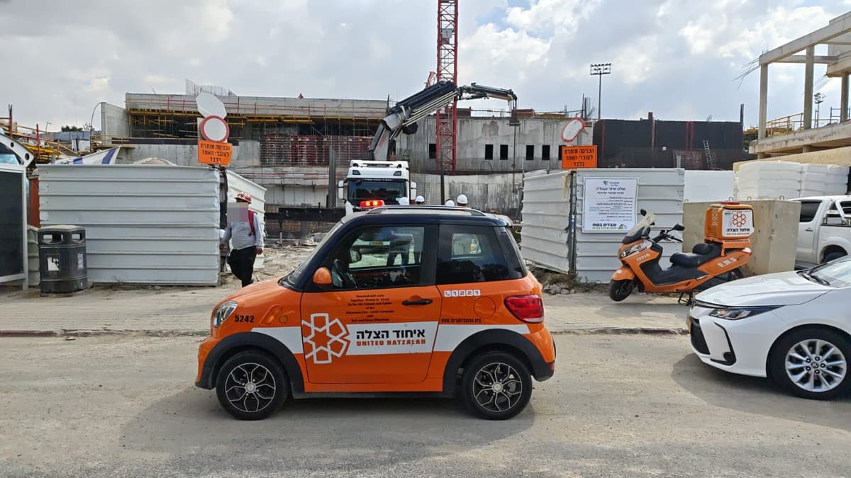 שדרות: פועל כבן 30 נפל מפיגום ונפצע בינוני