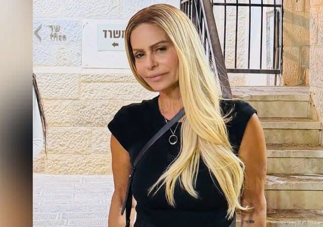 עדידוש מלכת הילדים: בגיל 60, אחרי אובדן אהבת חייה, היא ממשיכה לרקוד, להצחיק ולכבוש לבבות
