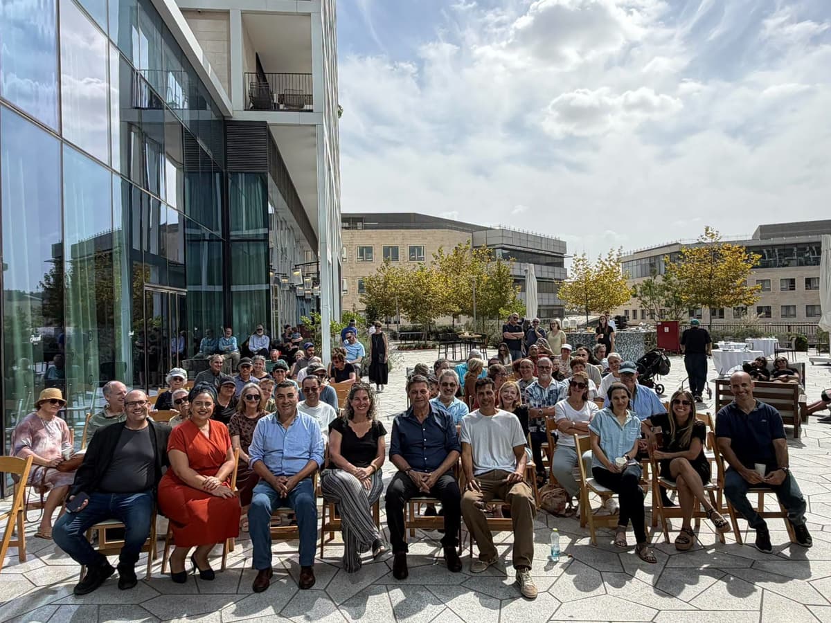 ברוכים הבאים הביתה: חיים ביבס נפגש עם עולים חדשים במודיעין