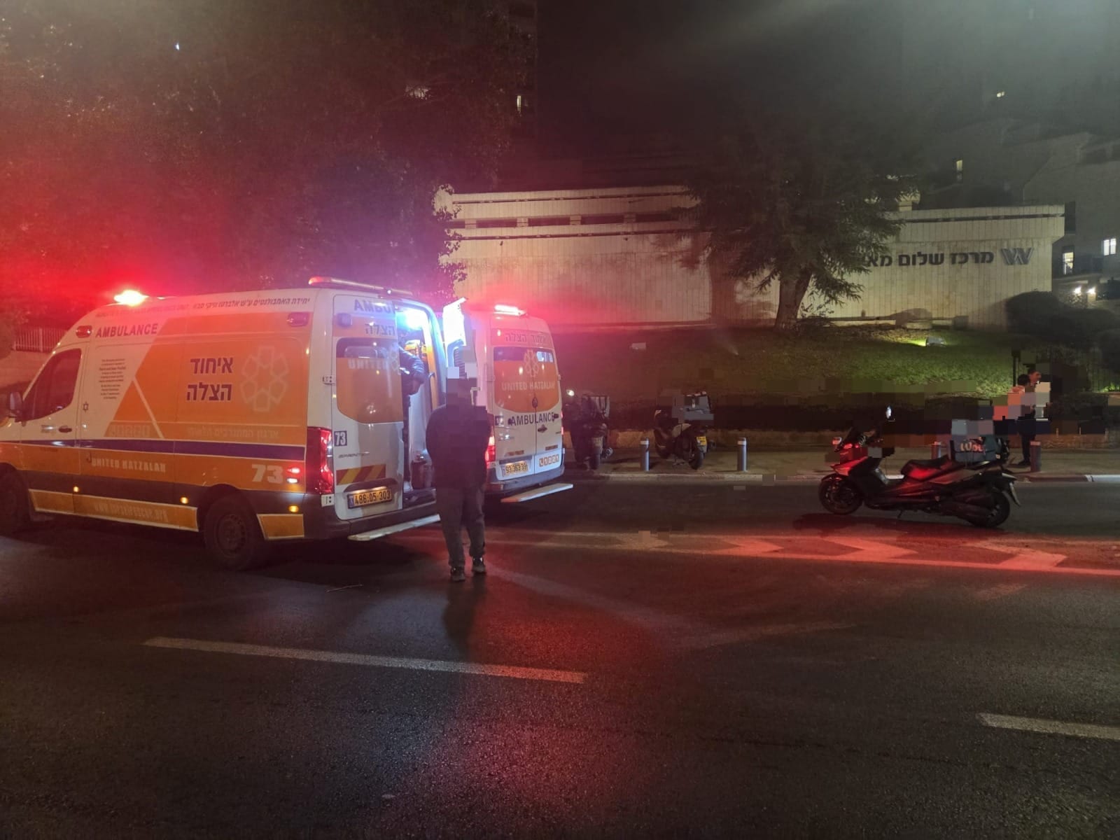 ירושלים: רוכב אופנוע נפצע בתאונה עצמית ברחוב בן צבי