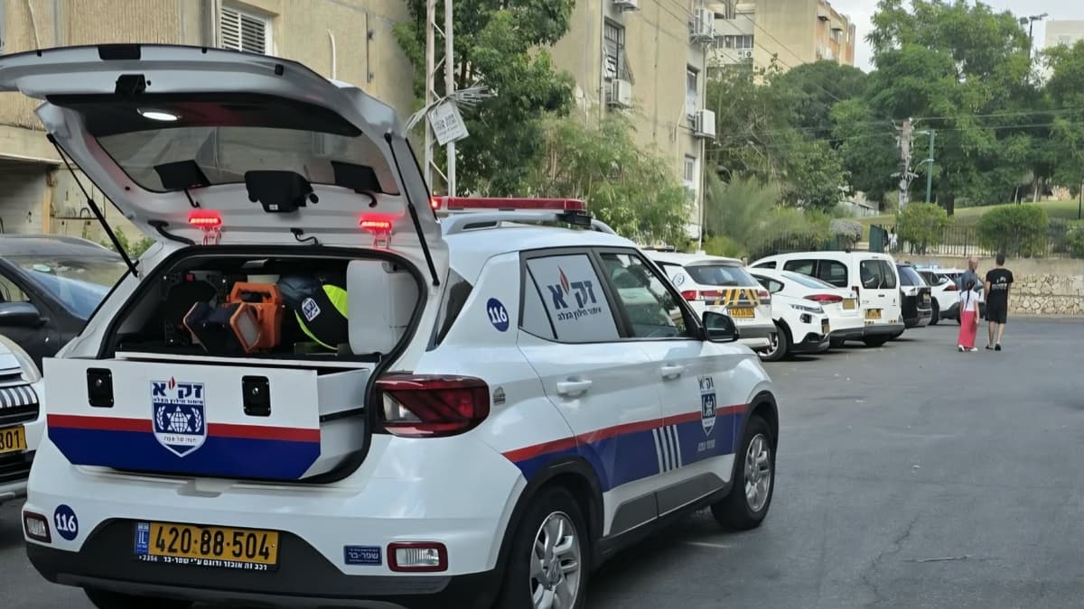 דיווח ראשוני ברחובות: צוות זק״א מטפל באירוע בסמטת האשכולית