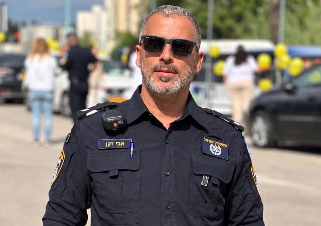 ״יש כתובת ויש אוזן קשבת״: אבי זקן הוא המש״ק הקהילתי החדש בשכונות הוותיקות ביבנה