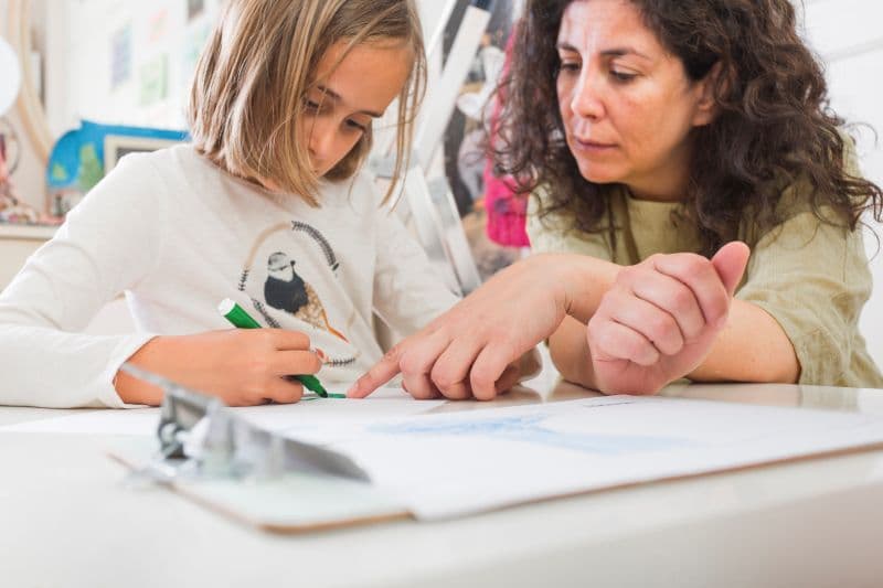 קריירה עם משמעות: למה יותר אנשים בוחרים להשתלב בעולם החינוך?