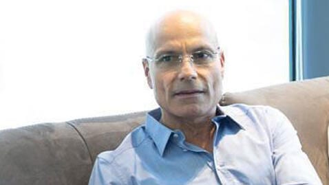 החוקר הפרטי תובע את המיליארדר: "טען ש'עקצתי' את משפחת שורדת השבי"