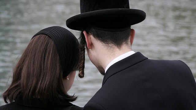 דרשה להרחיק את הגרוש מבנותיהם – והפסידה בביהמ"ש